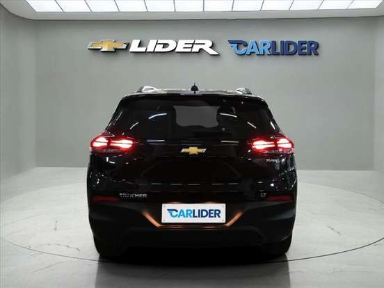 CHEVROLET-TRACKER-2023