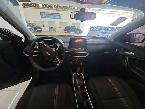 CHEVROLET-TRACKER-2023