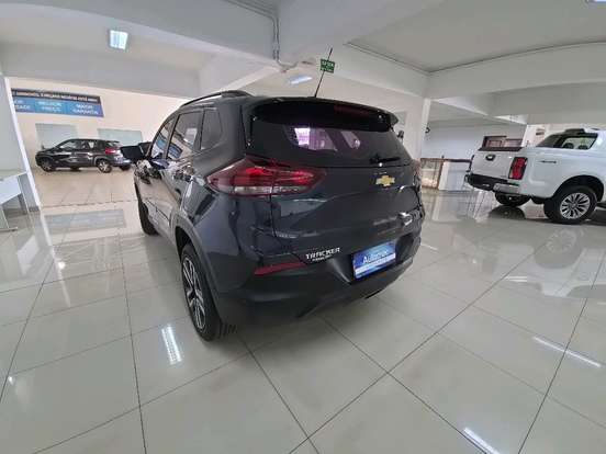 CHEVROLET-TRACKER-2023