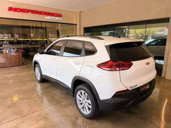 CHEVROLET-TRACKER-2021