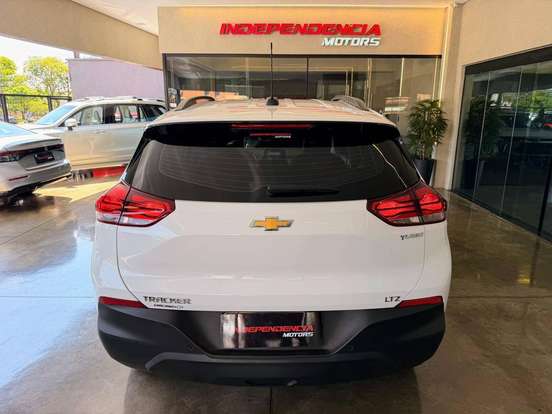 CHEVROLET-TRACKER-2021