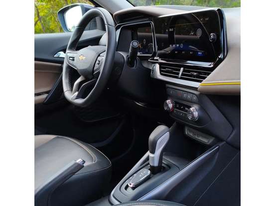 CHEVROLET-TRACKER-2025