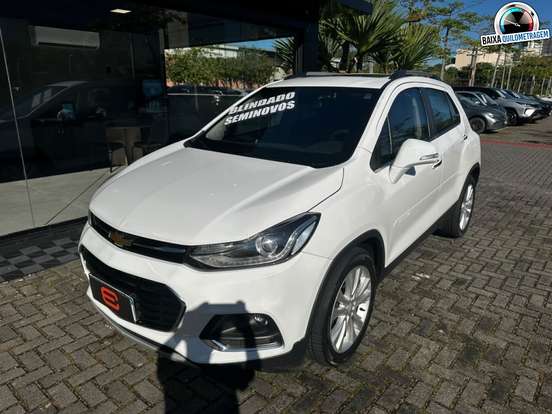 CHEVROLET-TRACKER-2017