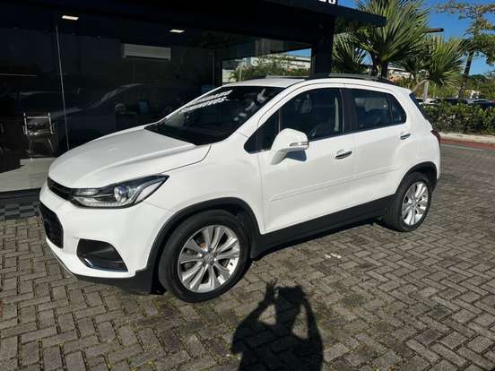 CHEVROLET-TRACKER-2017
