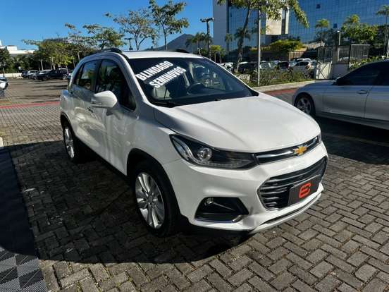 CHEVROLET-TRACKER-2017