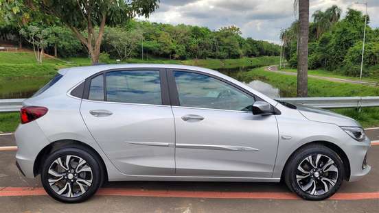 CHEVROLET-ONIX-2022