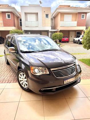 CHRYSLER TOWN & COUNTRY 3.6 LIMITED V6 24V GASOLINA 4P AUTOMÁTICO
