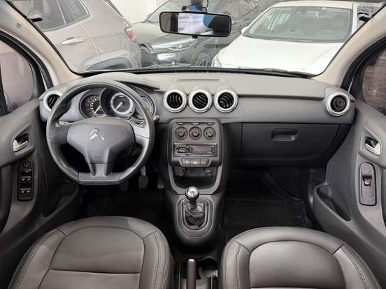 CITROËN-C3-1.2 ATTRACTION 12V FLEX 4P MANUAL CITROËN-C3-2016