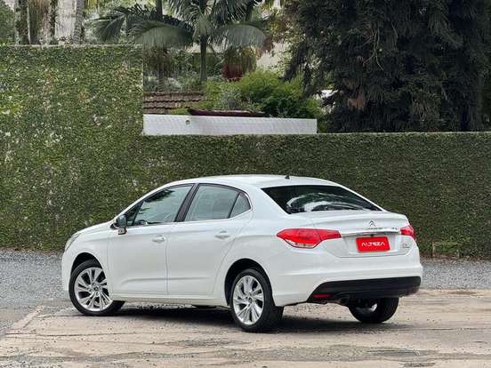 CITROËN-C4 LOUNGE-2.0 MPFI TENDANCE 16V FLEX 4P AUTOMÁTICO CITROËN-C4 LOUNGE-2013