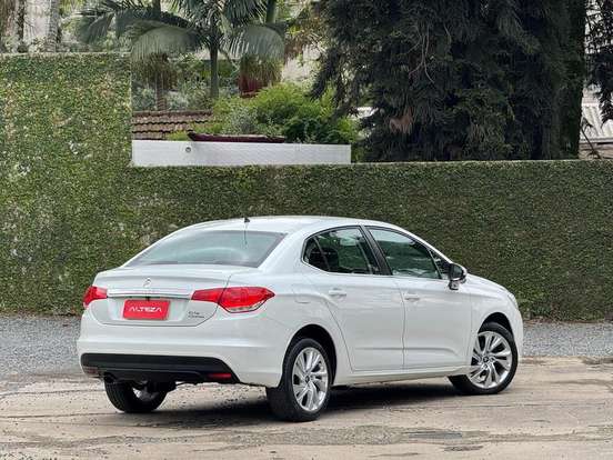 CITROËN-C4 LOUNGE-2.0 MPFI TENDANCE 16V FLEX 4P AUTOMÁTICO CITROËN-C4 LOUNGE-2013