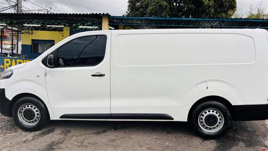 CITROËN-JUMPY-2021