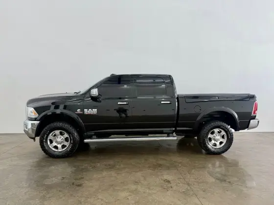 DODGE RAM 6.7 2500 LARAMIE 4X4 CD I6 TURBO DIESEL 4P AUTOMÁTICO
