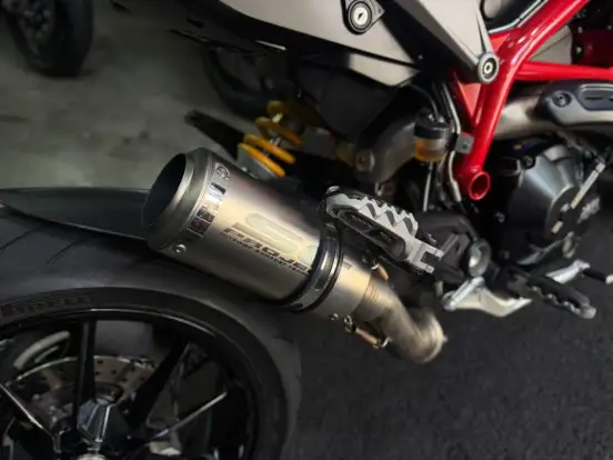 DUCATI-HYPERMOTARD 821-2016