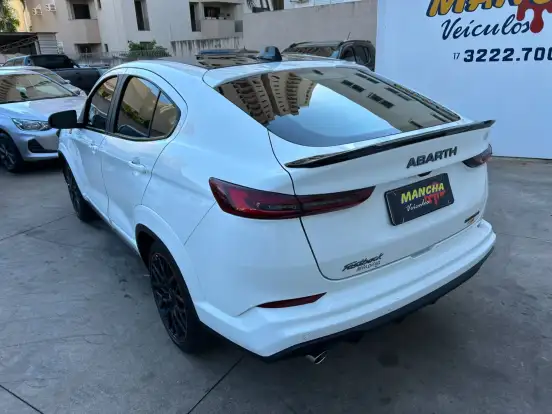 FIAT-FASTBACK-1.3 TURBO 270 FLEX ABARTH AT6 FIAT-FASTBACK-2024