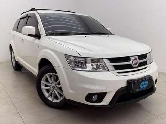 FIAT-FREEMONT-2.4 PRECISION 16V GASOLINA 4P AUTOMÁTICO FIAT-FREEMONT-2013