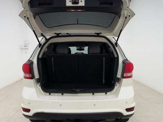 FIAT-FREEMONT-2.4 PRECISION 16V GASOLINA 4P AUTOMÁTICO FIAT-FREEMONT-2013