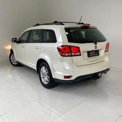 FIAT-FREEMONT-2013