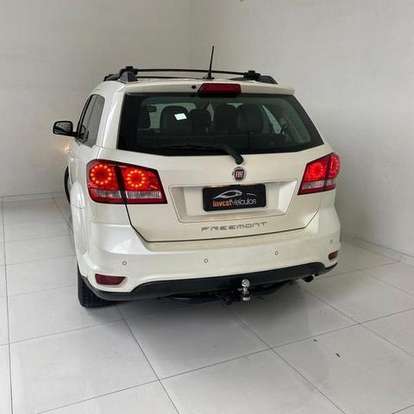 FIAT-FREEMONT-2.4 PRECISION 16V GASOLINA 4P AUTOMÁTICO FIAT-FREEMONT-2013