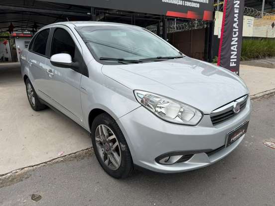 FIAT-GRAND SIENA-1.6 MPI ESSENCE 16V FLEX 4P AUTOMATIZADO FIAT-GRAND SIENA-2013
