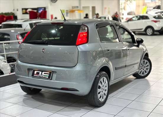 FIAT-PUNTO-2010
