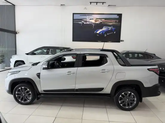 FIAT-STRADA-1.0 TURBO 200 FLEX ULTRA CD CVT FIAT-STRADA-2023