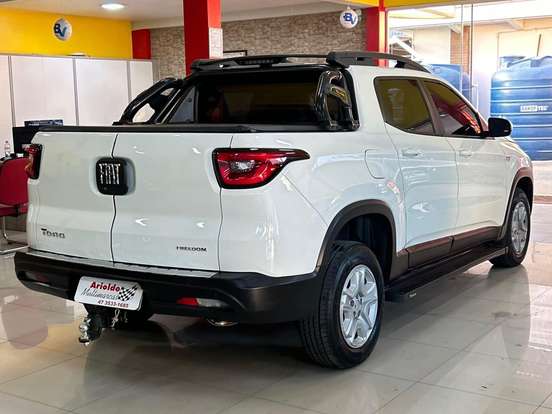 FIAT-TORO-1.8 16V EVO FLEX FREEDOM AT6 FIAT-TORO-2020
