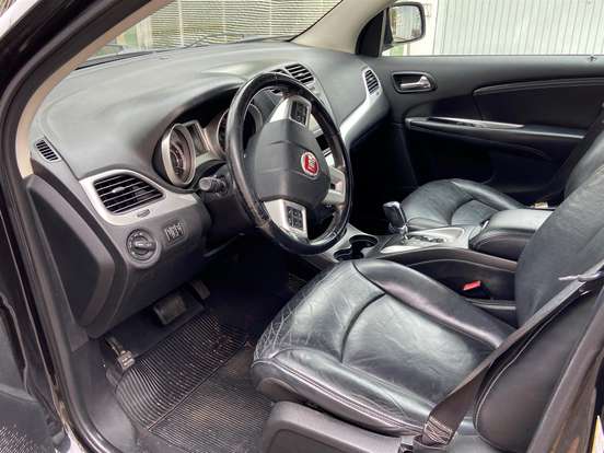 FIAT-FREEMONT-2.4 PRECISION 16V GASOLINA 4P AUTOMÁTICO FIAT-FREEMONT-2011