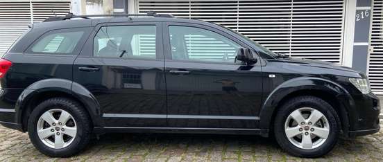 FIAT-FREEMONT-2011