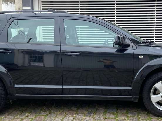 FIAT-FREEMONT-2.4 PRECISION 16V GASOLINA 4P AUTOMÁTICO FIAT-FREEMONT-2011