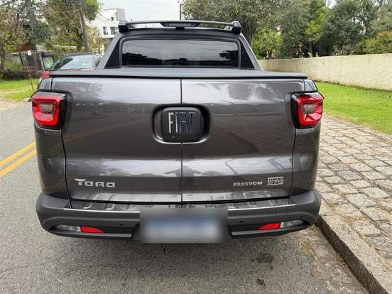 FIAT-TORO-2023