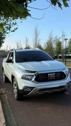 FIAT TORO 2.2 TURBO DIESEL VOLCANO 4WD AT9