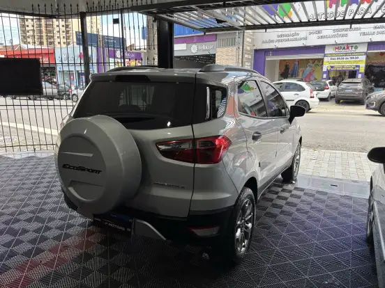 FORD-ECOSPORT-2014