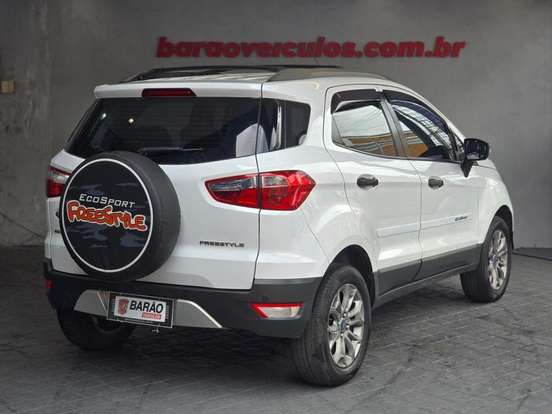 FORD-ECOSPORT-2015