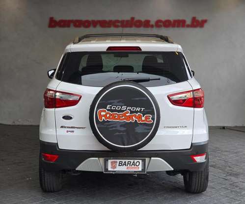 FORD-ECOSPORT-2015
