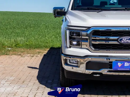 FORD-F-150-5.0 V8 GASOLINA CD LARIAT FX4 AUTOMÁTICO FORD-F-150-2024