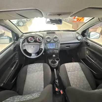 FORD-FIESTA-2012