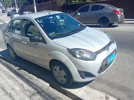 FORD-FIESTA-1.0 ROCAM SEDAN 8V FLEX 4P MANUAL FORD-FIESTA-2013