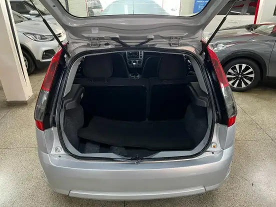 FORD-FIESTA-2013