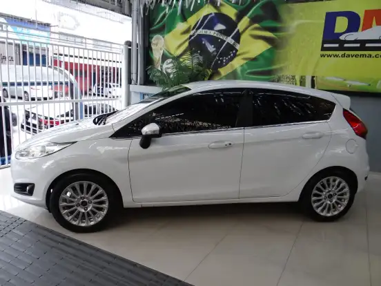 FORD-FIESTA-2016