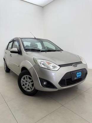 FORD-FIESTA-2011
