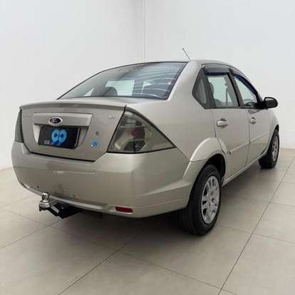 FORD-FIESTA-2011