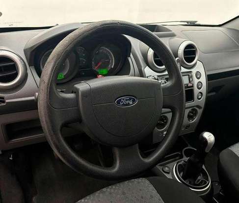 FORD-FIESTA-2012
