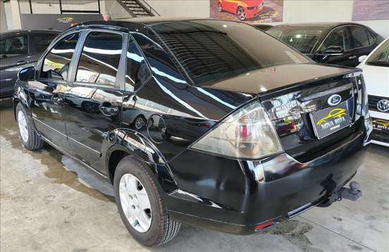 FORD-FIESTA-2012