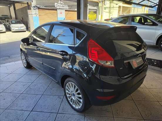 FORD-FIESTA-1.6 TITANIUM HATCH 16V FLEX 4P POWERSHIFT FORD-FIESTA-2016