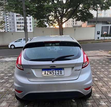 FORD-FIESTA-2015