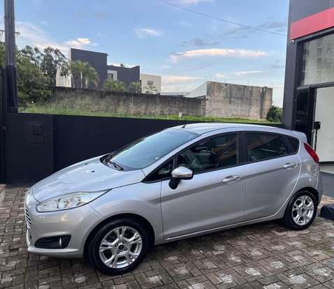 FORD-FIESTA-2015