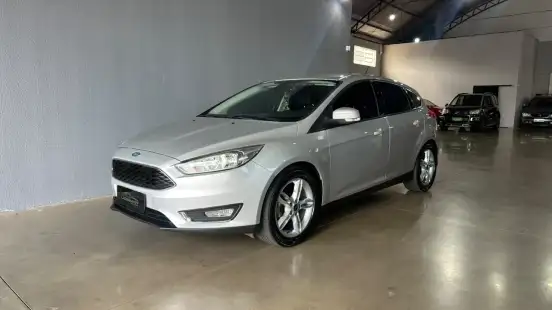 FORD-FOCUS-2017