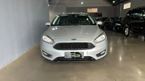 FORD-FOCUS-2017