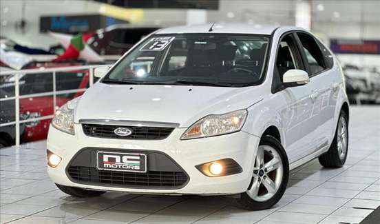 FORD-FOCUS-2013