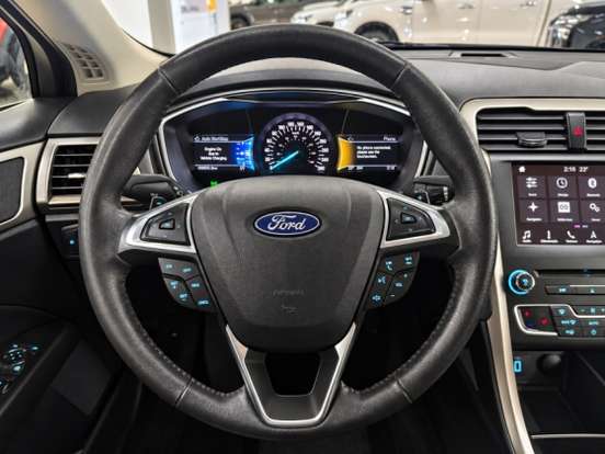 FORD-FUSION-2.0 SEL 16V GASOLINA 4P AUTOMÁTICO FORD-FUSION-2018